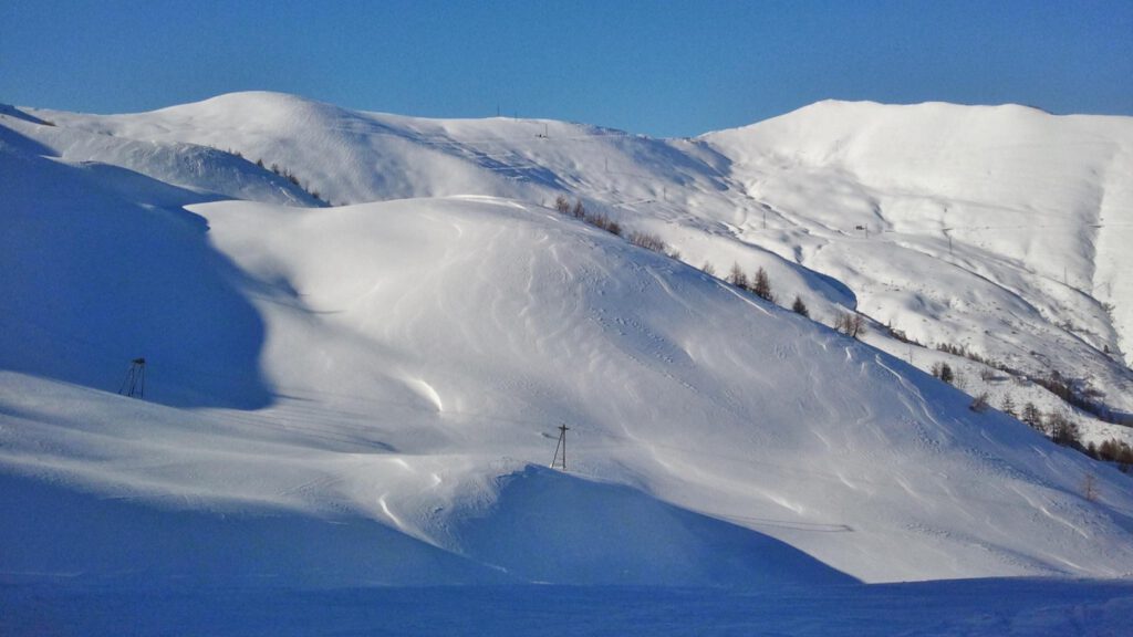 Skilandschaft Monesi Ligurien