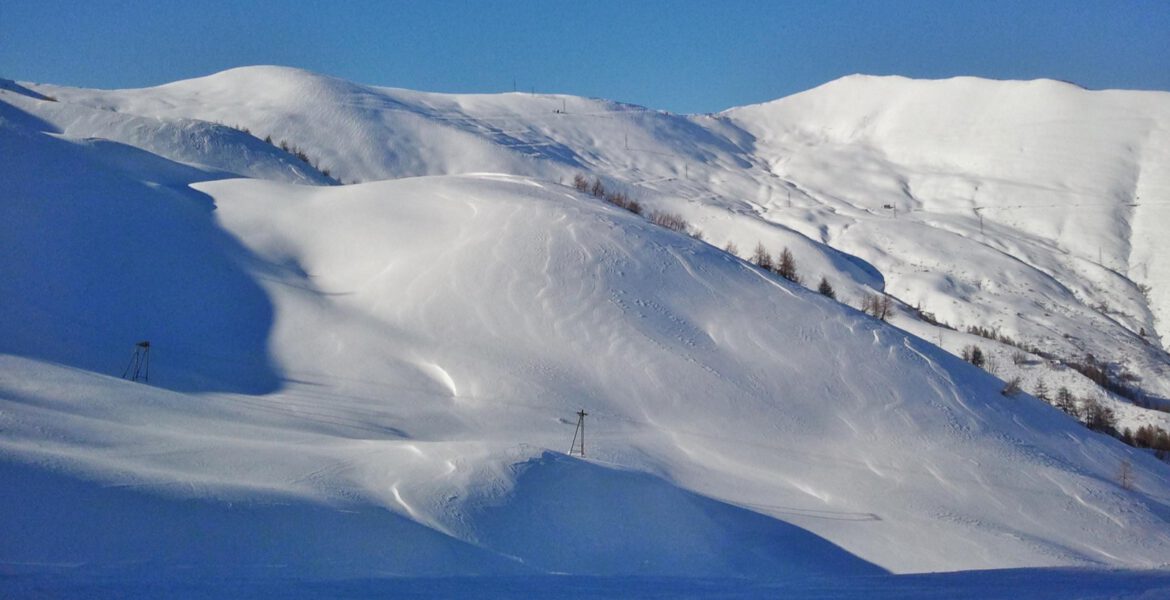 Skilandschaft Monesi Ligurien
